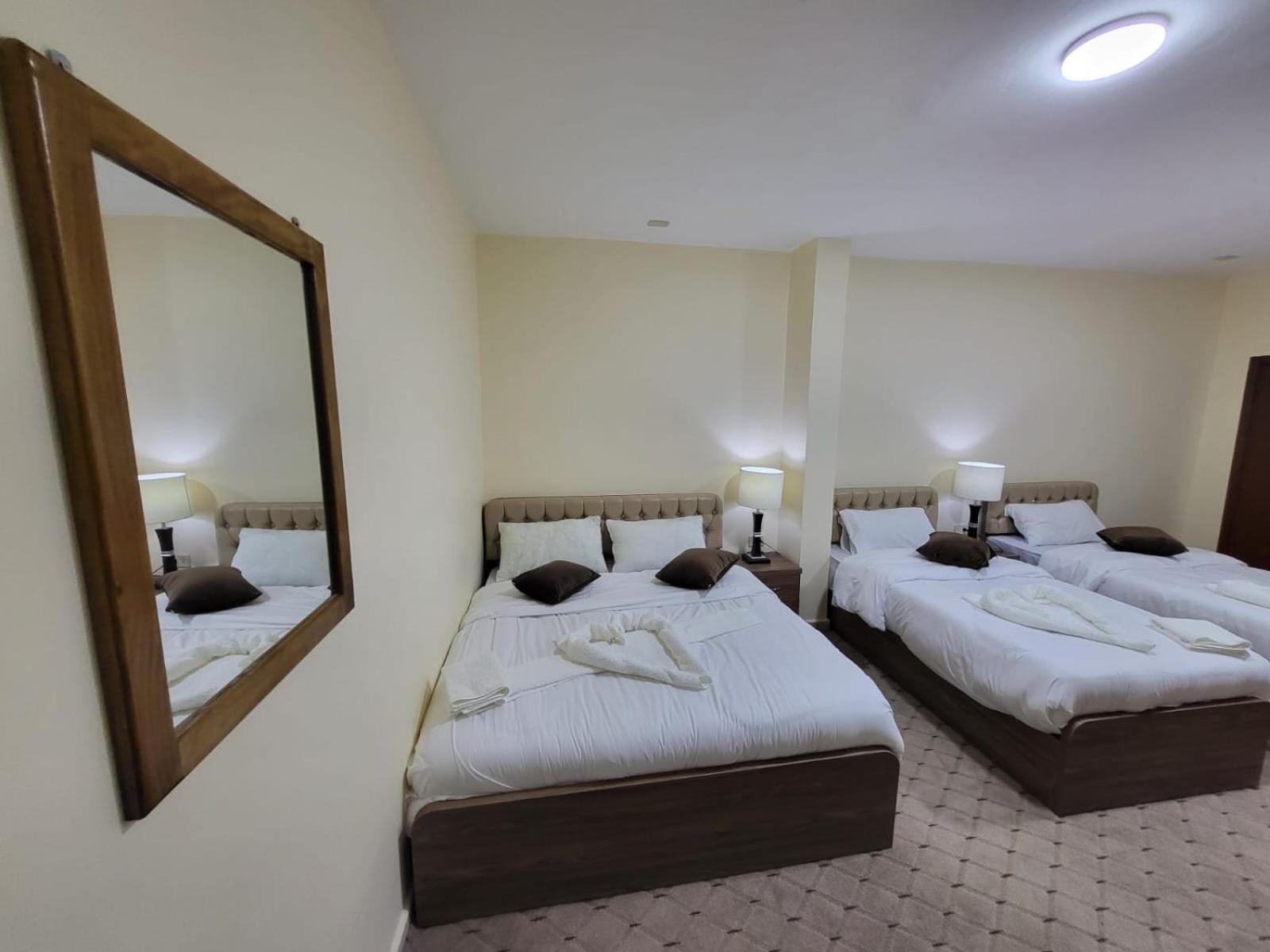 Petra Hills House Hostel Wadi Musa Exterior photo